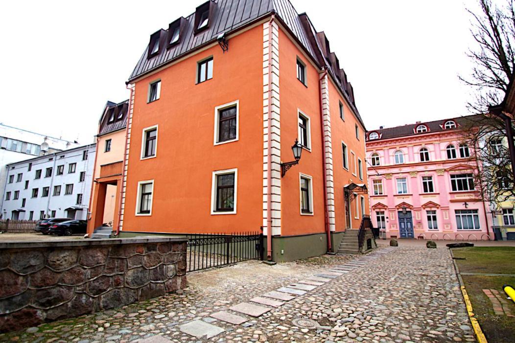 Panda House - Luxury In Old Town Leilighet Tartu Eksteriør bilde
